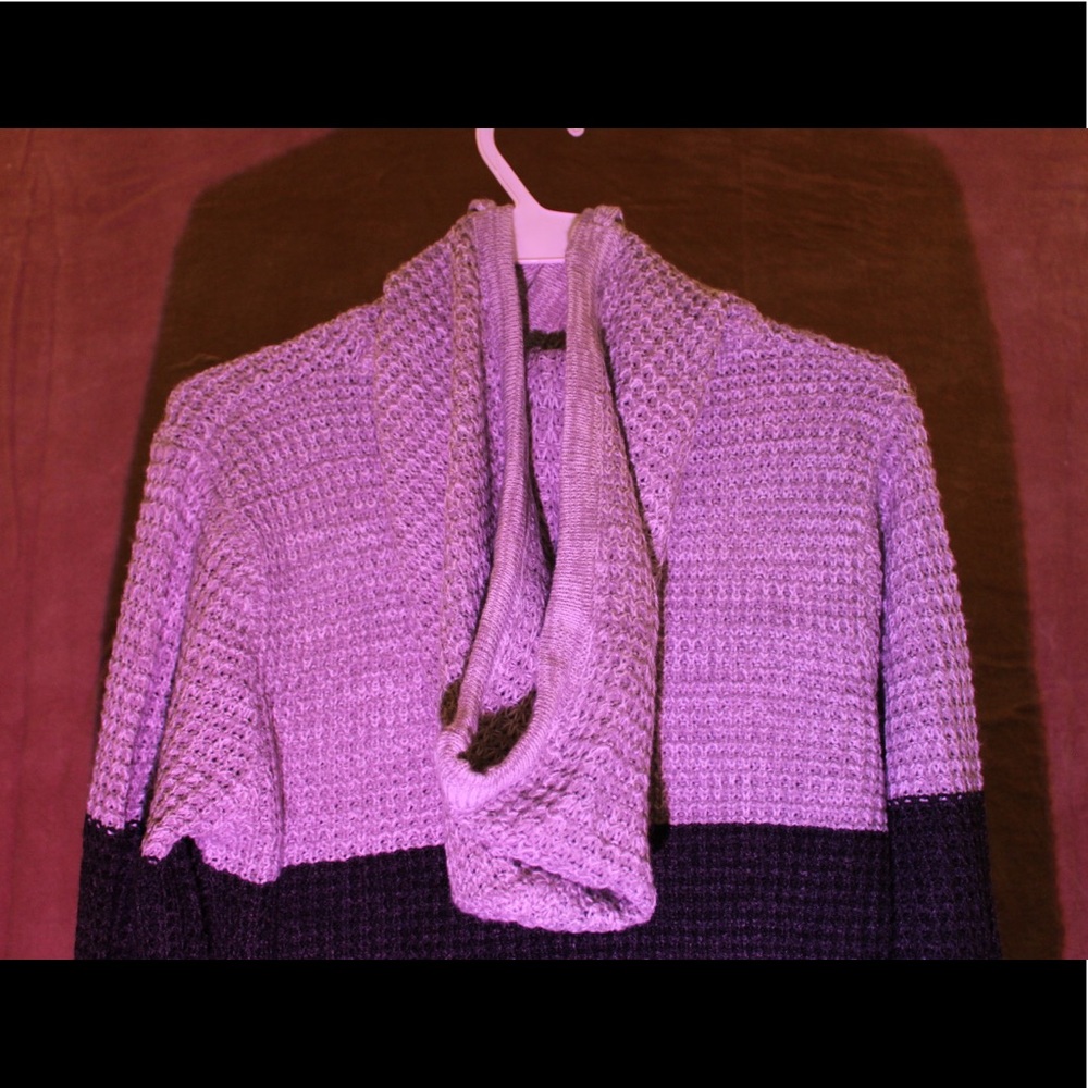 Men’s Sweater - Picture 6 of 7